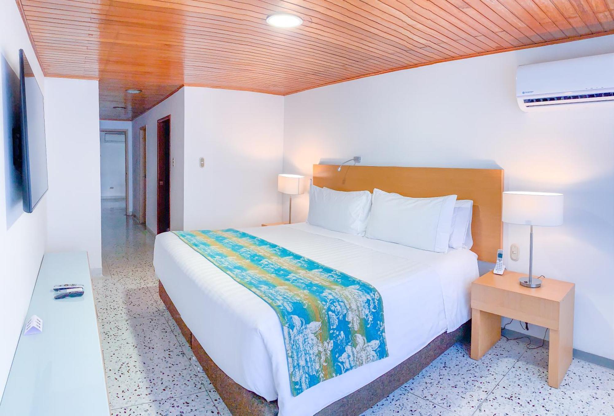 Hotel Dann Carlton Barranquilla Extérieur photo A room at the hotel